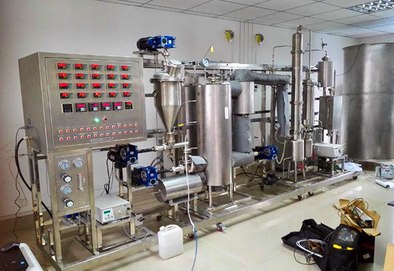Fluidized‑Bed Bench‑Scale Reaction System